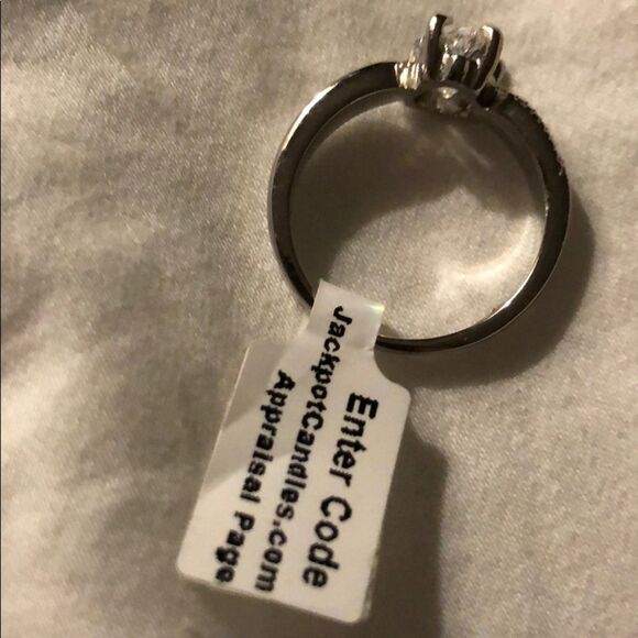 NEW Ring size 7 🖤💎 - Picture 5 of 5